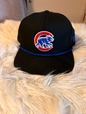 Chicago Cubs Black Rope-Front Baseball Cap